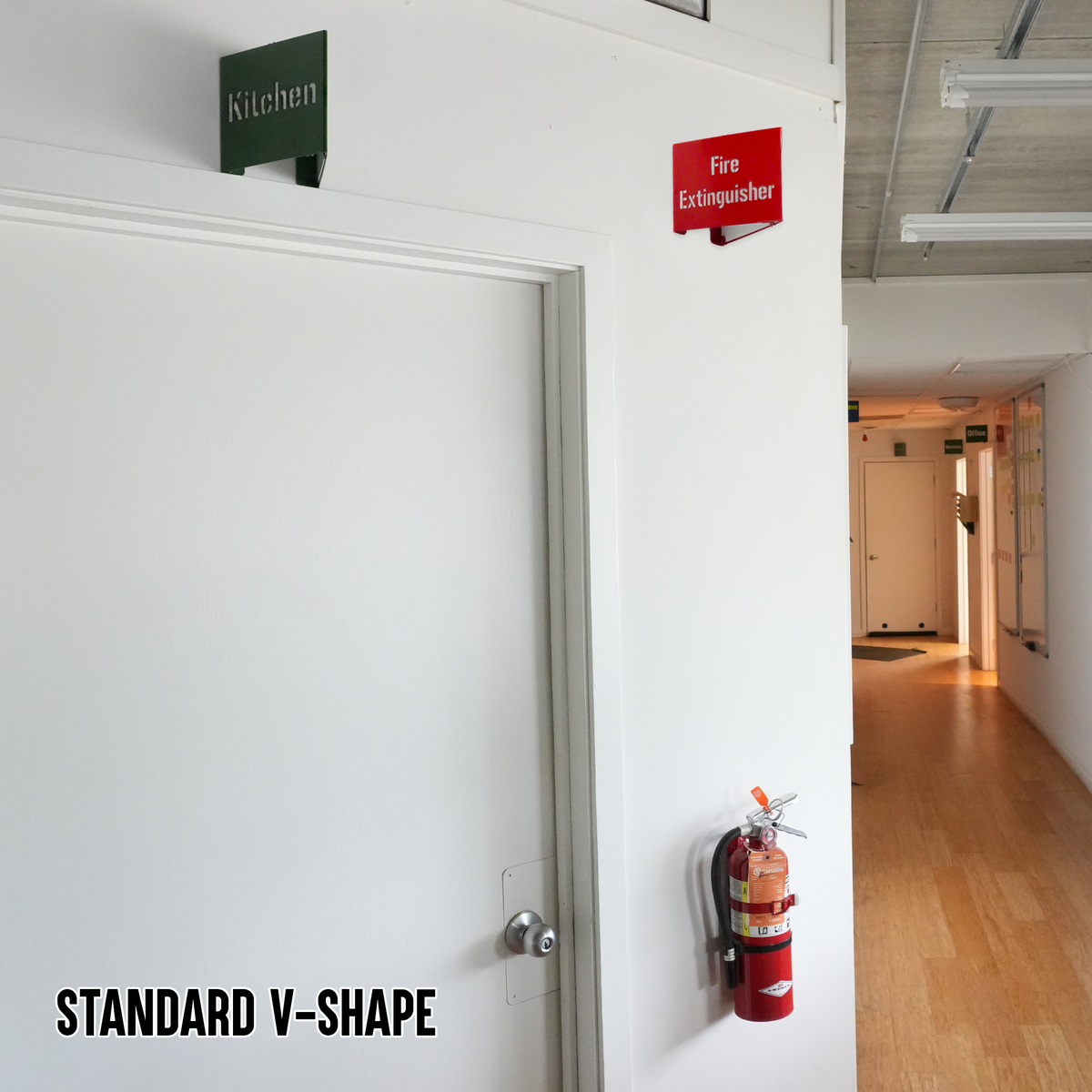 Fire Extinguisher Locator Sign – Reflective Emergency Placard